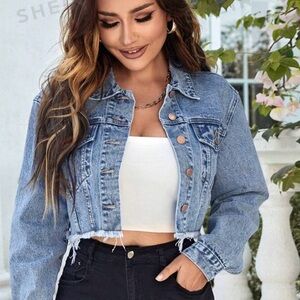 Essnce Women's Frayed Edge Fashionable Short Denim Jacket For Daily Wear